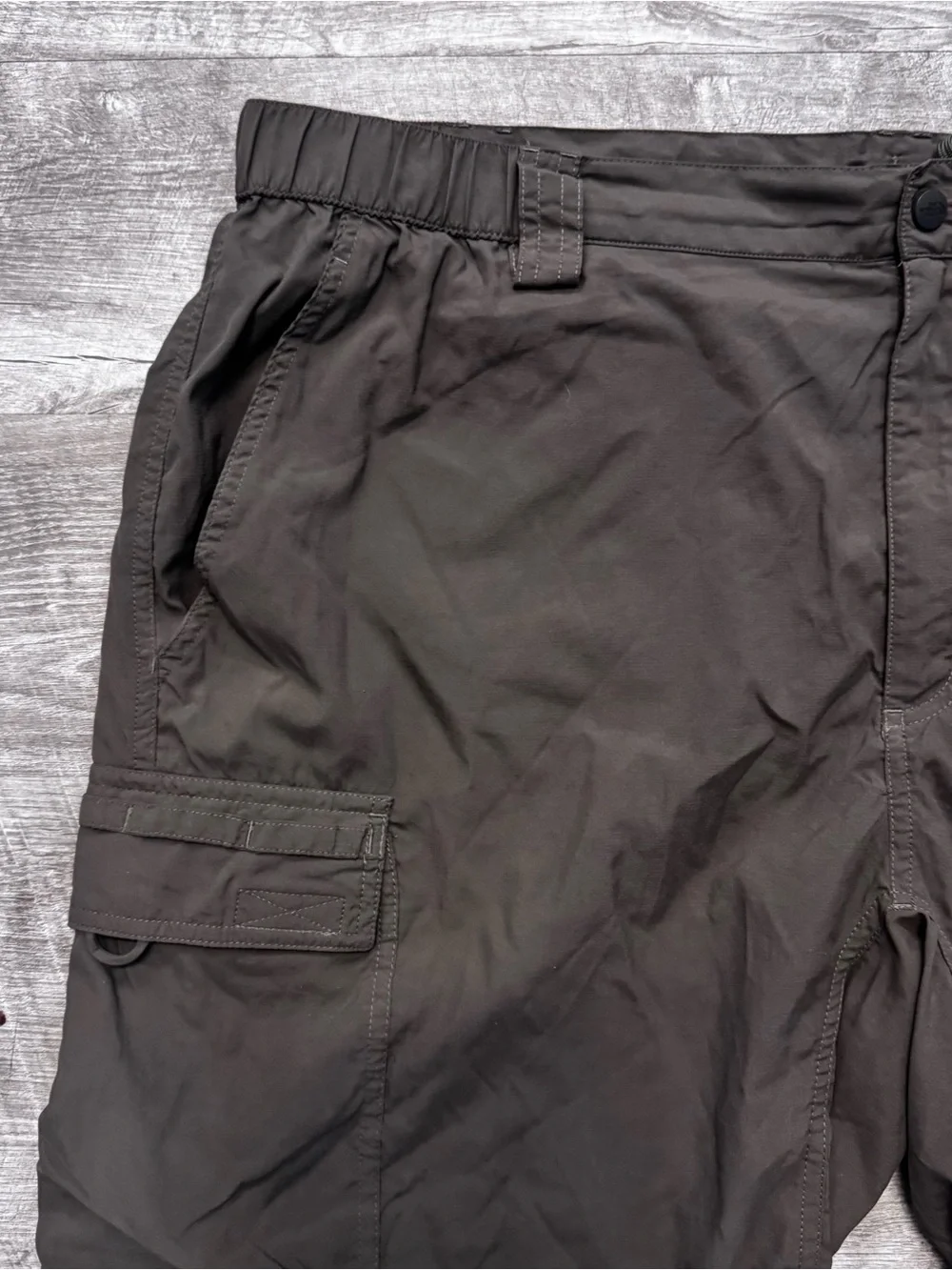 The North Face Cargo Shorts Olive Green Ripstop Hiking Stow Pocket Mens XXL